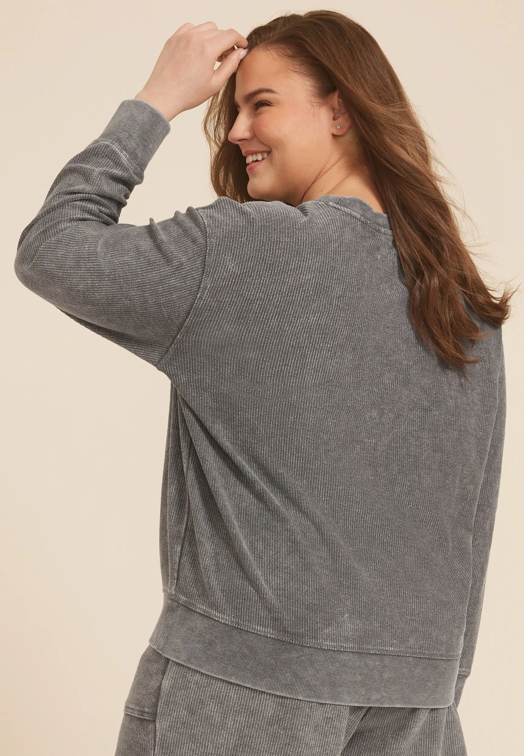Plus Size Corded Floral Crew Neck Sweatshirt 11 Plus Size Corded Floral Crew Neck Sweatshirt